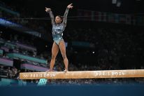 media/64/simonebilesreveals_4906423t.jpg