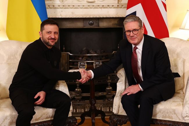 Zelensky receives warm welcome in London after tense White House meeting