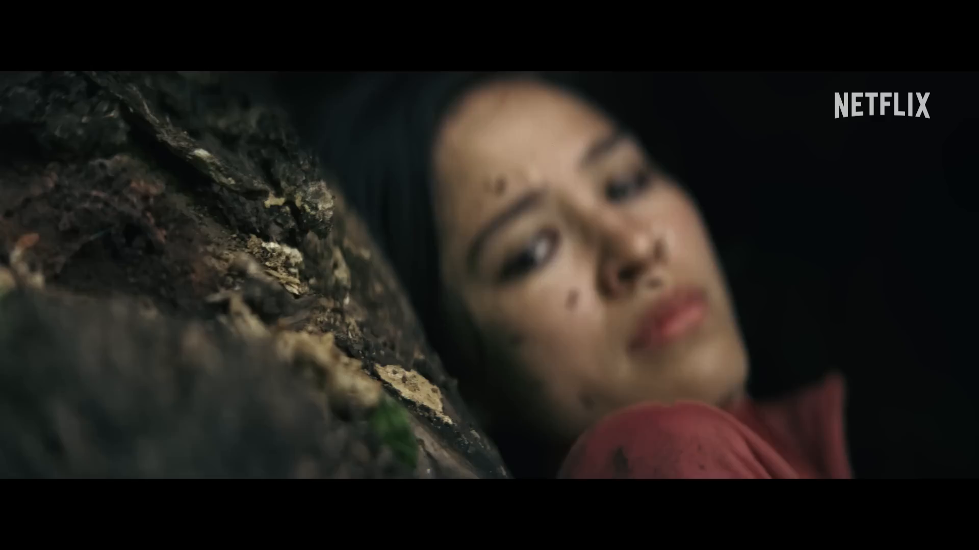 Kelsey Asbille has 20 minutes to escape a serial killer in Netflix's