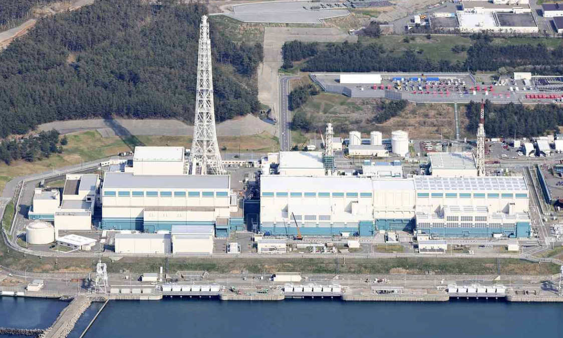 Japan prepares to restart world's biggest nuclear plant, 15 years after ...