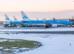 Snow and wind paralyze Amsterdam's Schiphol