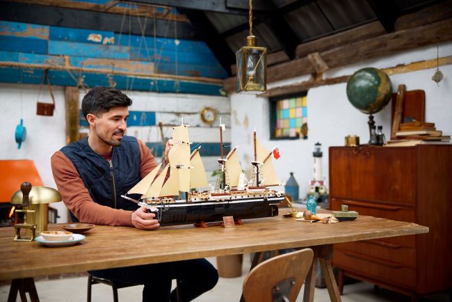 Lego spotlights one of history's most iconic ships with The Endurance set