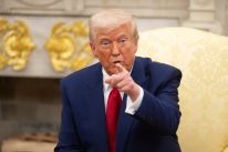 media/76/trumplashesout_4857673t.jpg