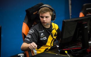 Astralis drops cajunb and brings on Kjaerbye