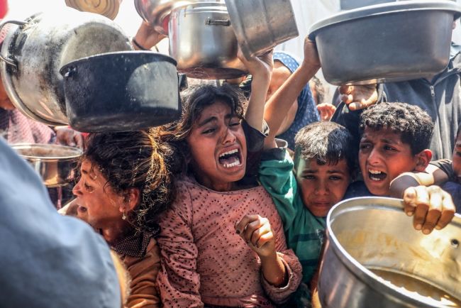 Israel resumes Gaza offensive as limited aid entry begins