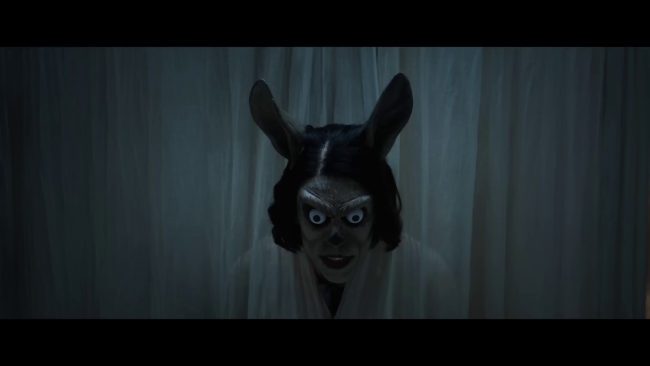 Adam Scott experiences an Irish trip out of his worst nightmares in Hokum