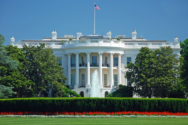 The White House considers tighter regulation for new AI models