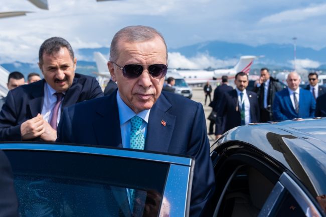 Russia presses harsh conditions in brief peace talks in Istanbul