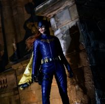 media/90/hererbatgirl_kostymet_3699093t.jpg