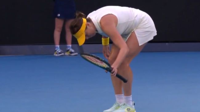 A lesson in self-control: Pavlyuchenkova does the least violent racket throw in tennis