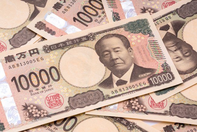 Japanese yen hits 40-year low, reaching levels not seen since 1986