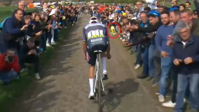 Man who threw a bottle at Paris-Roubaix champion Mathieu van der Poel turns himself in: "This is attempted manslaughter"