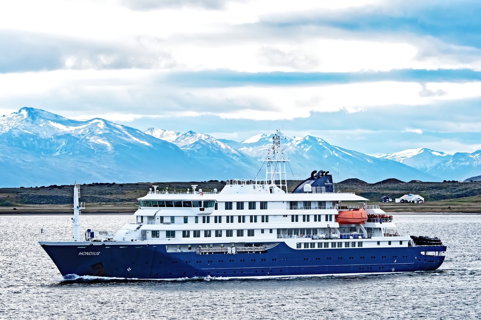 MV Hondius docks in Tenerife and passengers are being repatriated, none ...
