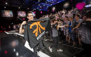 YellOwStaR leaves Team SoloMid and returns to Fnatic