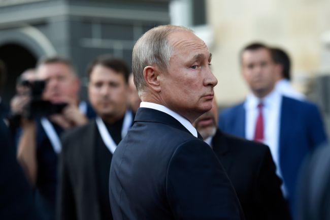 Russia condemns United States strikes during meeting with Iranian foreign minister