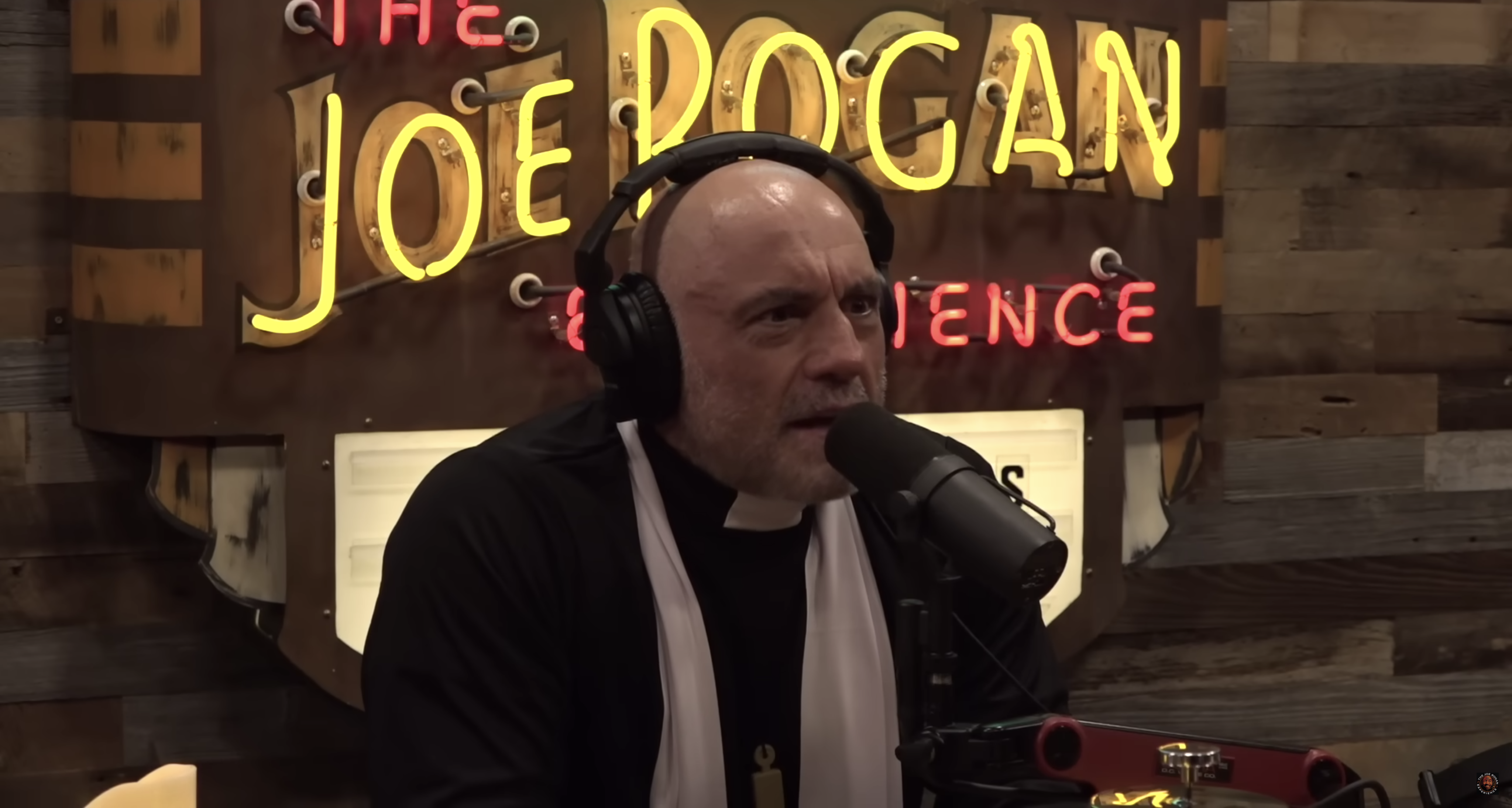 Joe Rogan weighs in on current situation in the United States ...