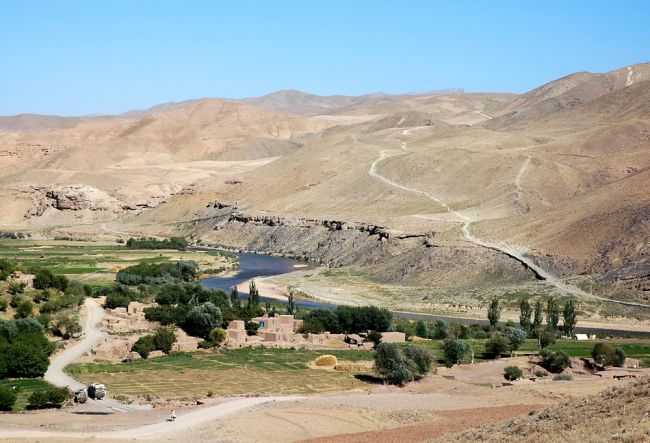 تصادف اتوبوس در غرب افغانستان 79 کشته می شود