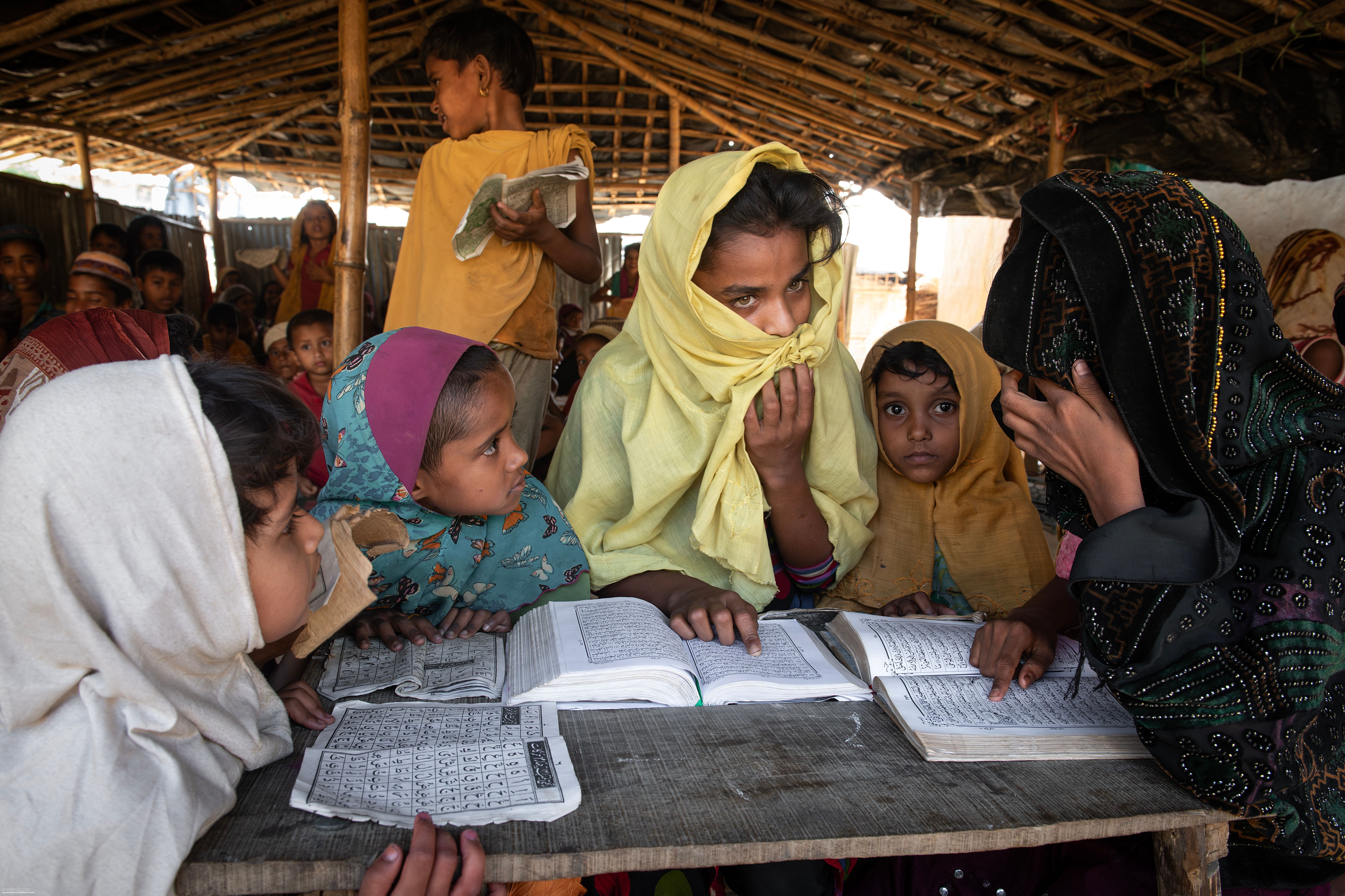 Malaysia secures Myanmar's agreement to resettle 5,000 Rohingya refugees