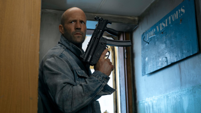 Mutiny sees Jason Statham back and doing what he does best